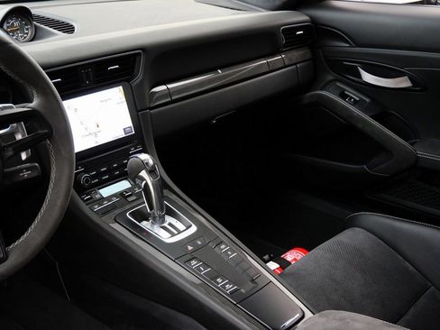 Used 2019 Porsche 911 GT3 RS image 12