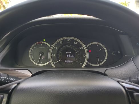 Used 2016 Honda Accord Touring image 29