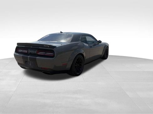 Used 2018 Dodge Challenger SRT Hellcat RWD image 7