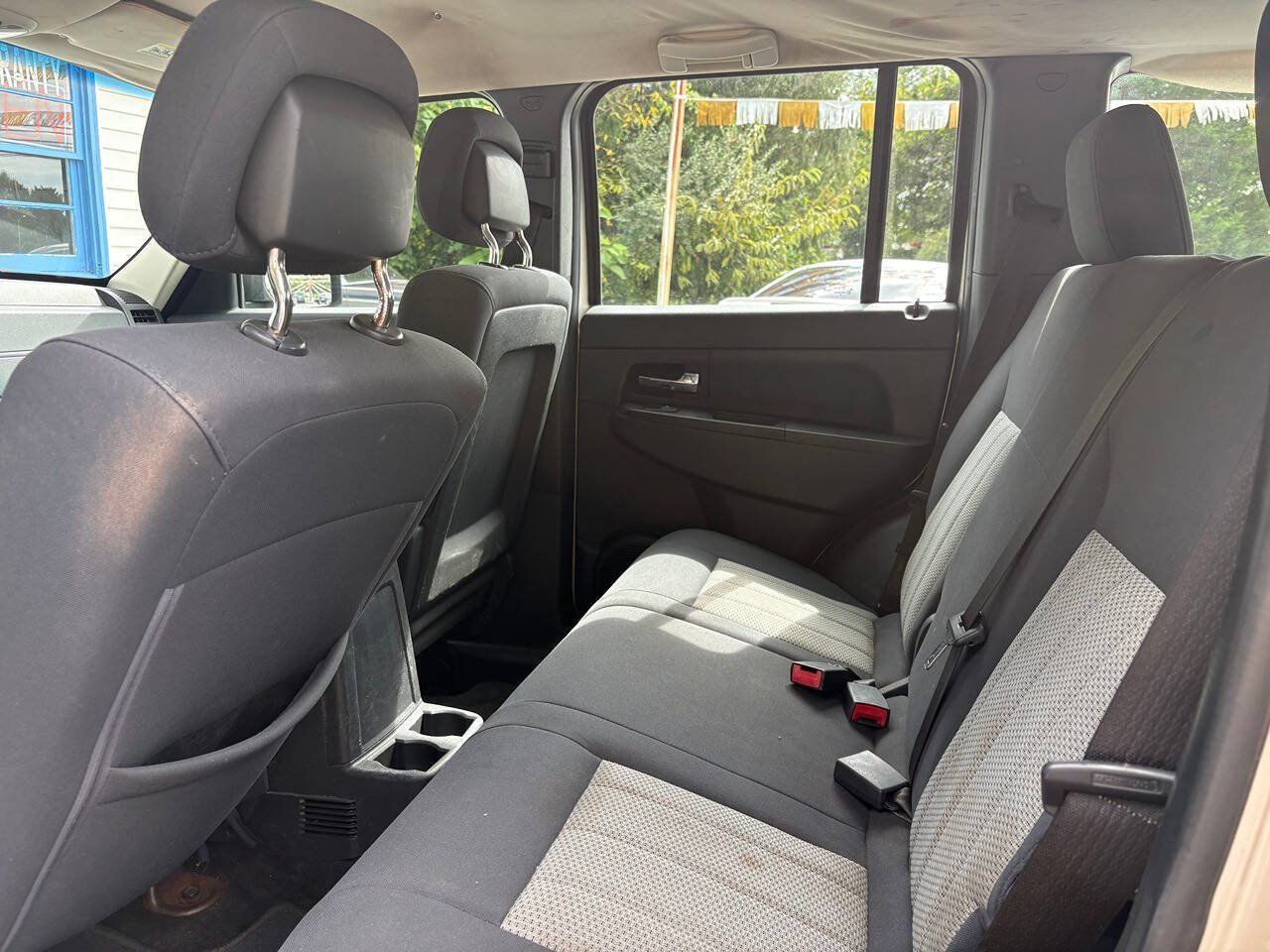 Used 2010 Jeep Liberty Sport AWD/4WD image 9