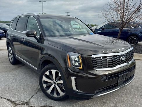 Used 2021 Kia Telluride EX w/ EX Premium Package FWD image 7