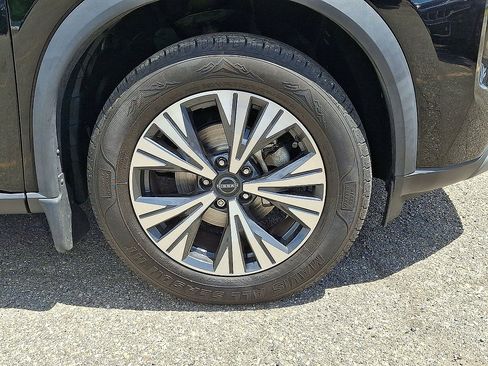 Used 2022 Nissan Rogue SV AWD/4WD image 27