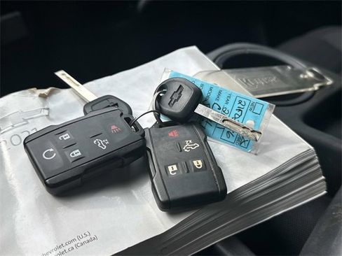 Used 2021 Chevrolet Silverado 2500 LT w/ Z71 Off-Road Package image 4