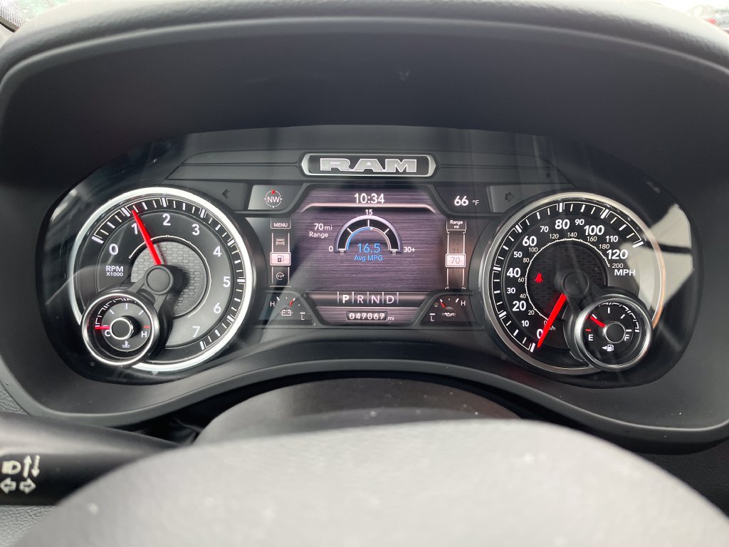 Used 2022 RAM 1500 Big Horn AWD/4WD image 16