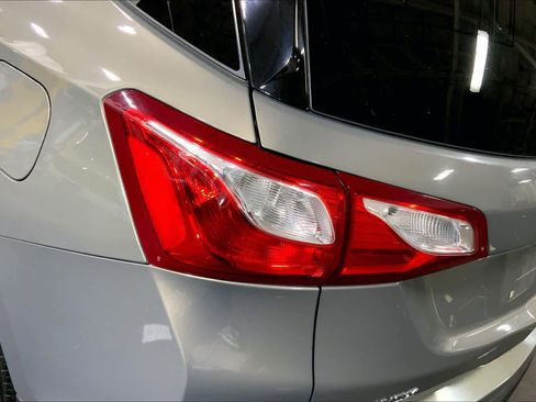 Used 2019 Chevrolet Equinox LT image 28