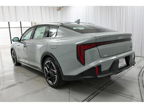 New 2025 Kia K4 GT-Line image 5