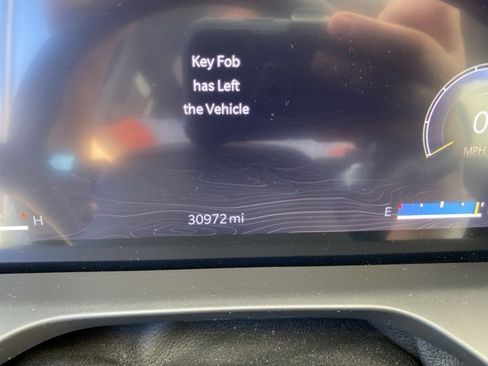 Certified 2023 Jeep Grand Cherokee Laredo image 22