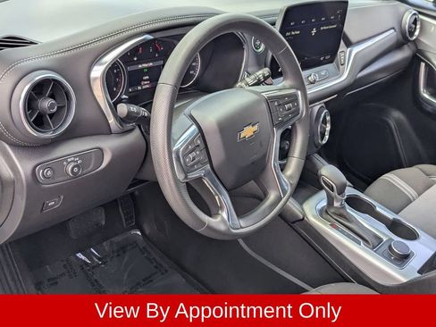 Used 2025 Chevrolet Blazer LT FWD image 15