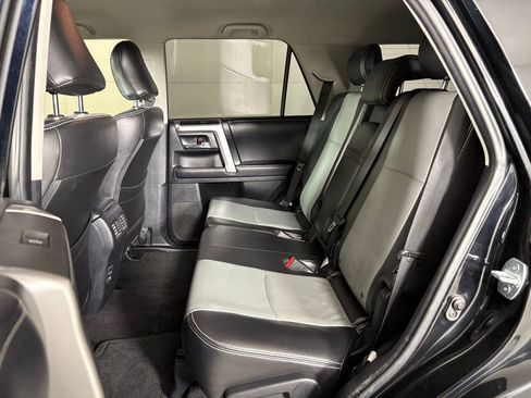 Used 2019 Toyota 4Runner SR5 image 32