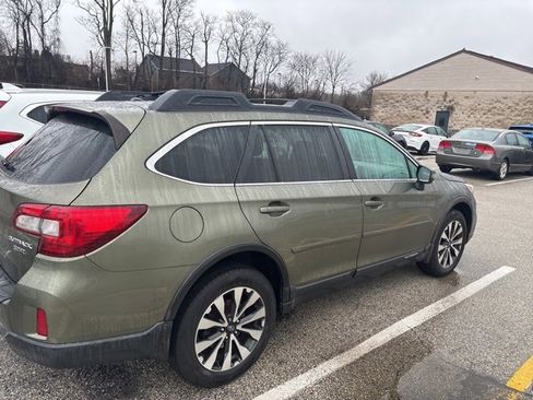 Used 2015 Subaru Outback 3.6R Limited image 4