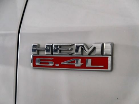 Used 2022 RAM 2500 Tradesman w/ Chrome Appearance Group AWD/4WD image 41