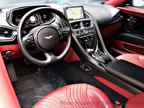 Used 2019 Aston Martin DB11 Coupe RWD image 19