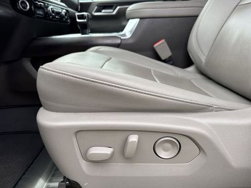 Used 2022 GMC Sierra 1500 SLT w/ SLT Convenience Package image 12