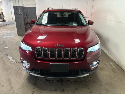 Used 2019 Jeep Cherokee Limited AWD/4WD image 5