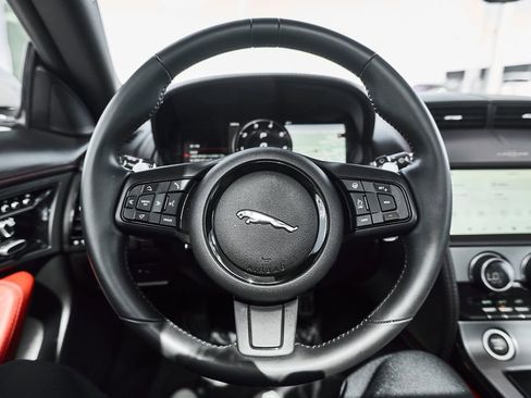 Used 2023 Jaguar F-TYPE Coupe RWD image 23