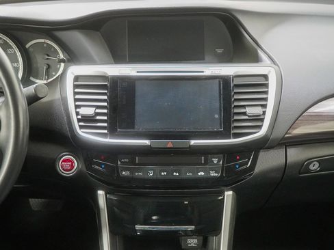 Used 2016 Honda Accord EX-L image 26