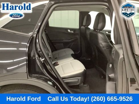 Used 2024 Ford Escape SE FWD image 10