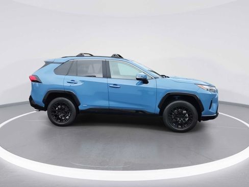 Certified 2022 Toyota RAV4 SE w/ Convenience Package AWD/4WD image 9