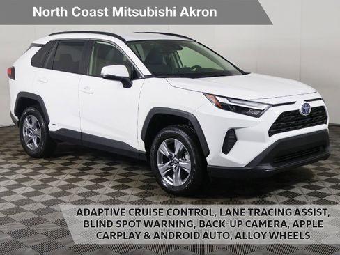 Used 2024 Toyota RAV4 XLE AWD/4WD image 1