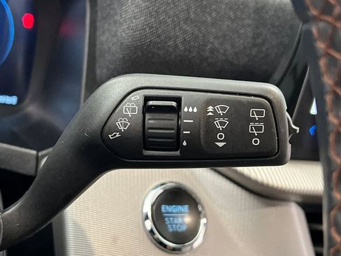 Used 2025 Ford Explorer Active w/ Active Comfort Package image 50