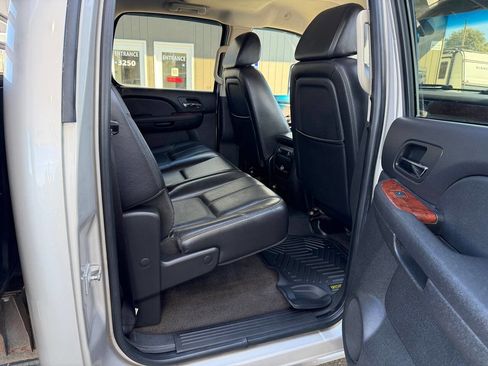 Used 2008 Chevrolet Silverado 3500 LTZ w/ Suspension Package, Off-Road image 16