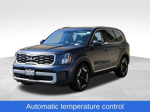 Used 2023 Kia Telluride S w/ S Sunroof Package image 5