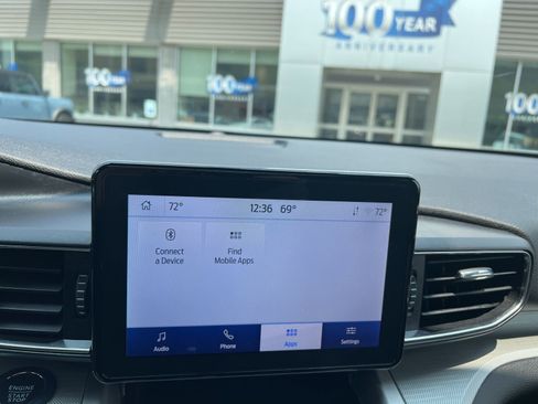 Used 2022 Ford Explorer XLT w/ Equipment Group 202A image 33