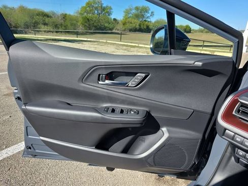 New 2026 Toyota Prius Plug-In Hybrid FWD image 27