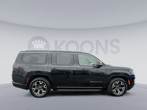 Used 2024 Jeep Wagoneer Series III AWD/4WD image 17