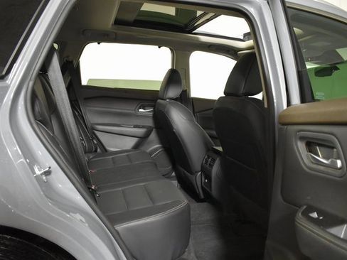 Certified 2023 Nissan Rogue SL w/ SL Premium Package image 35