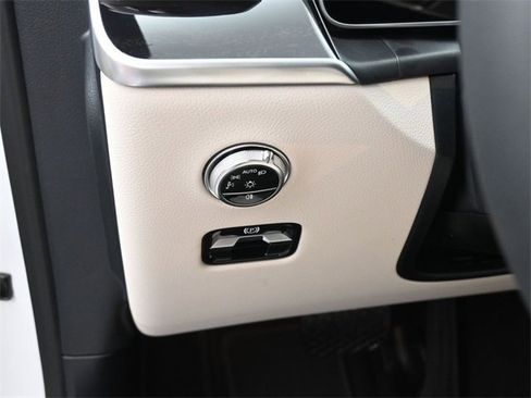 New 2026 Mercedes-Benz GLC 300 image 18