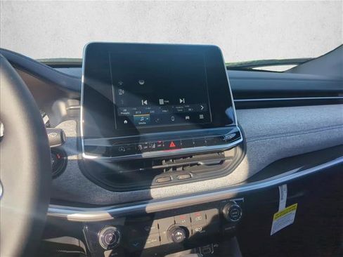 New 2026 Jeep Compass Latitude image 9