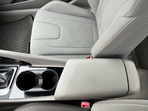 Used 2023 Hyundai Elantra SEL w/ Convenience Package image 31