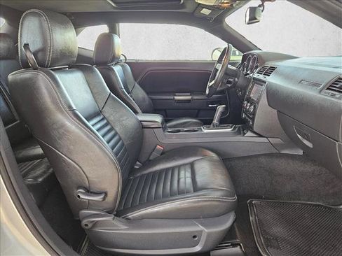 Used 2010 Dodge Challenger R/T image 20