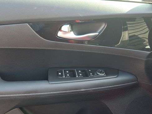 Used 2024 Kia Forte GT-Line w/ GT-Line Premium Package FWD image 14
