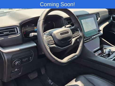 Used 2024 Jeep Wagoneer Series II AWD/4WD image 2