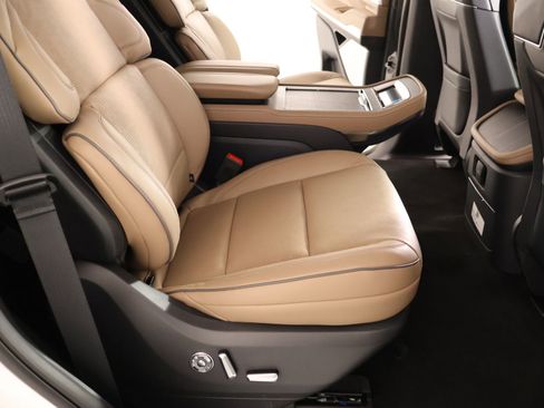 New 2026 Lincoln Navigator Black Label AWD/4WD image 16