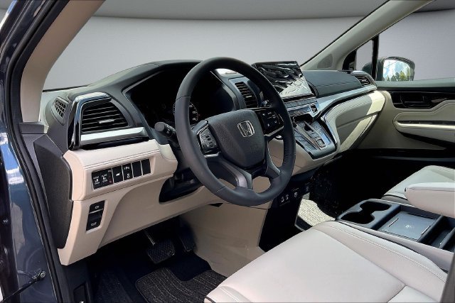 New 2027 Honda Odyssey Touring image 7