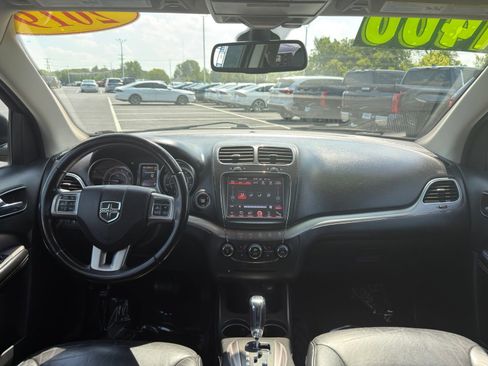 Used 2019 Dodge Journey Crossroad FWD image 23