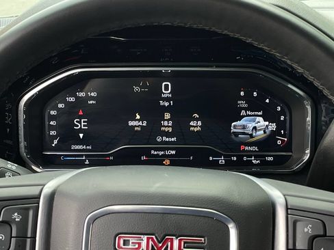 Used 2025 GMC Sierra 1500 SLT AWD/4WD image 17