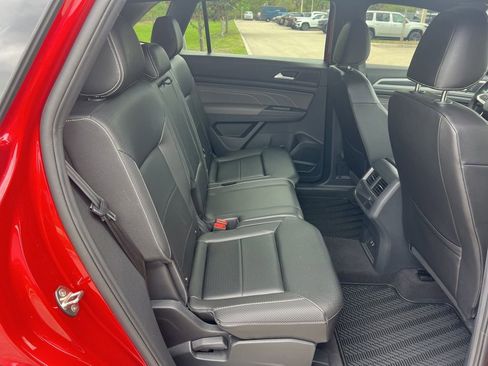 Used 2021 Volkswagen Atlas Cross Sport SE AWD/4WD image 32