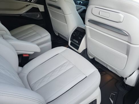 Used 2026 BMW X7 M60i AWD/4WD image 20