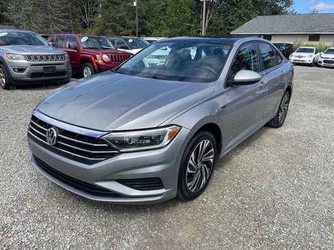 Used 2020 Volkswagen Jetta SEL FWD image 1