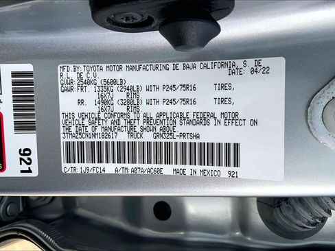 Used 2022 Toyota Tacoma SR5 w/ Technology Package RWD image 33