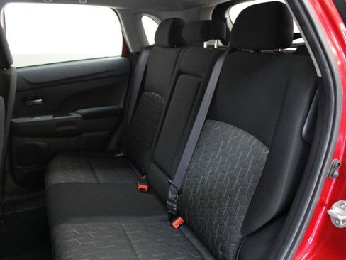 Used 2023 Mitsubishi Outlander Sport LE image 28