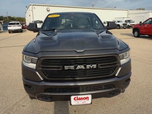 Used 2022 RAM 1500 Laramie AWD/4WD image 3