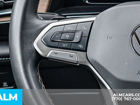 Used 2024 Volkswagen Atlas SE FWD image 36