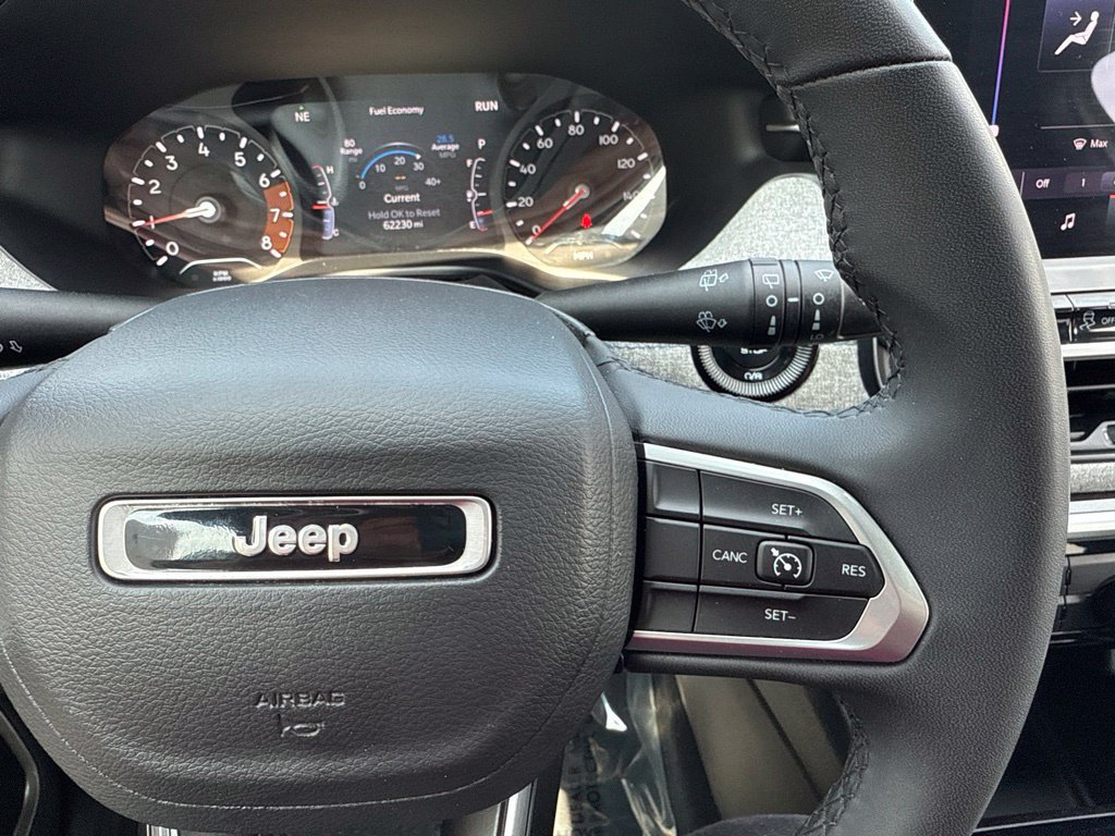 Used 2024 Jeep Compass Latitude AWD/4WD image 25