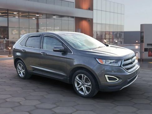 Used 2017 Ford Edge Titanium FWD image 18
