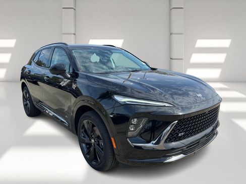 New 2025 Buick Envision Sport Touring image 3